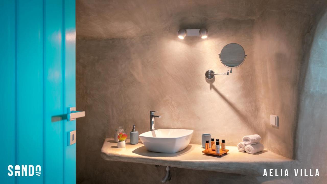 Sando Traditional Cave Villas With Jacuzzi And Sea View Vourvoúlos Exteriör bild