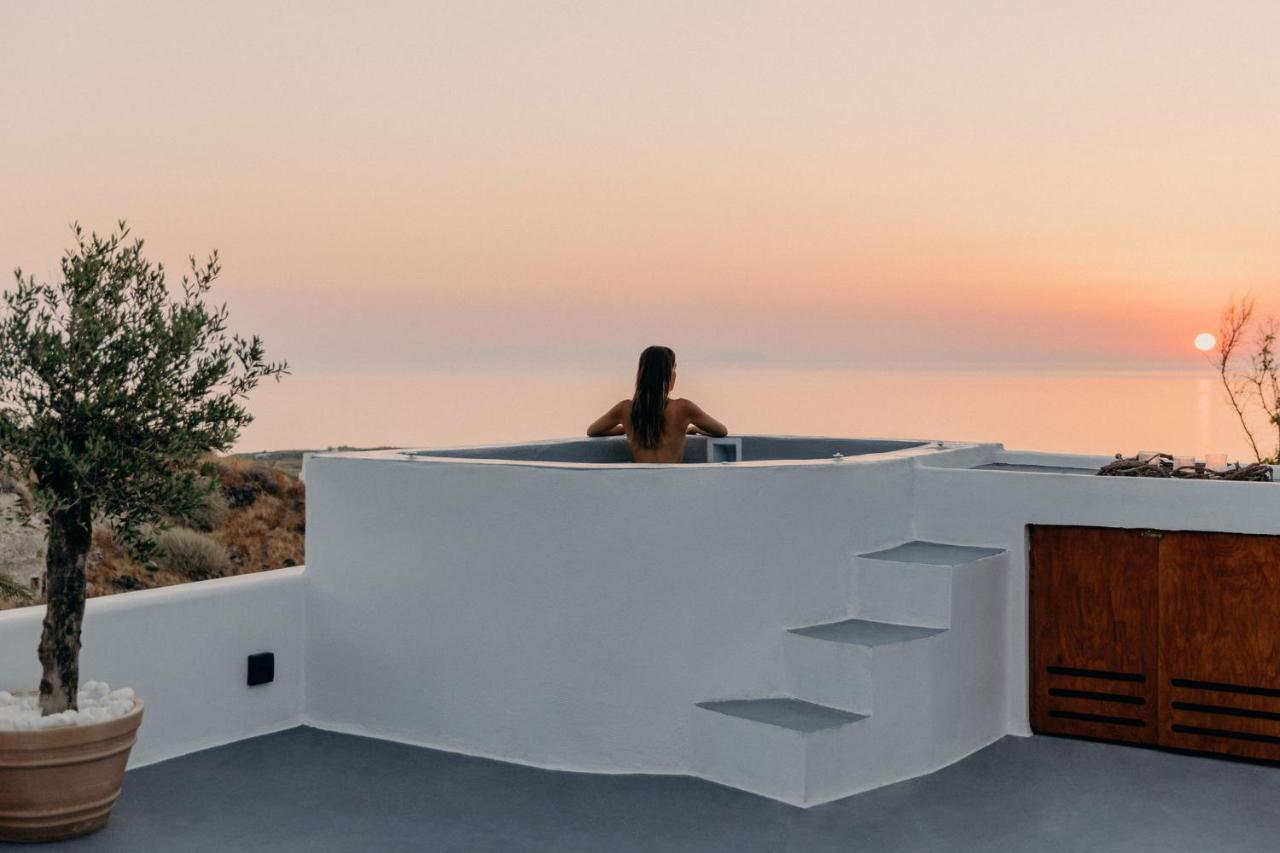 Sando Traditional Cave Villas With Jacuzzi And Sea View Vourvoúlos Exteriör bild